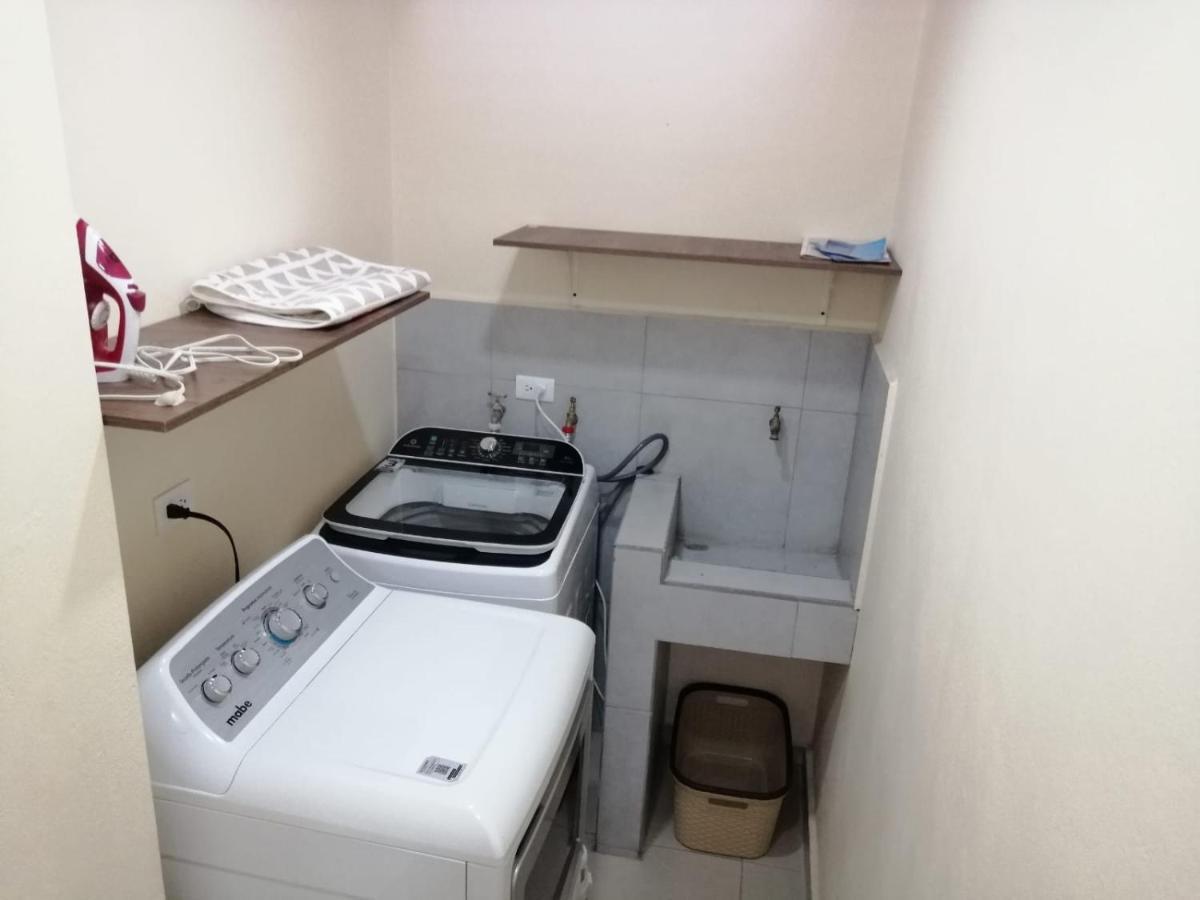 Departamento Acogedor, Nuevo Y Amplio Apartment Cuenca